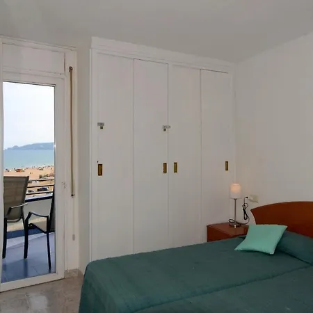 Apartment Rocamaura Ii 5-8